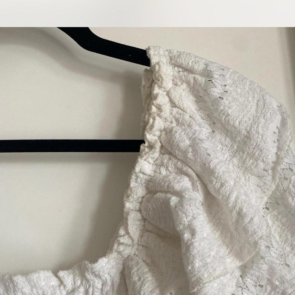 White Ruffled Zara Top - Picture 2 of 2